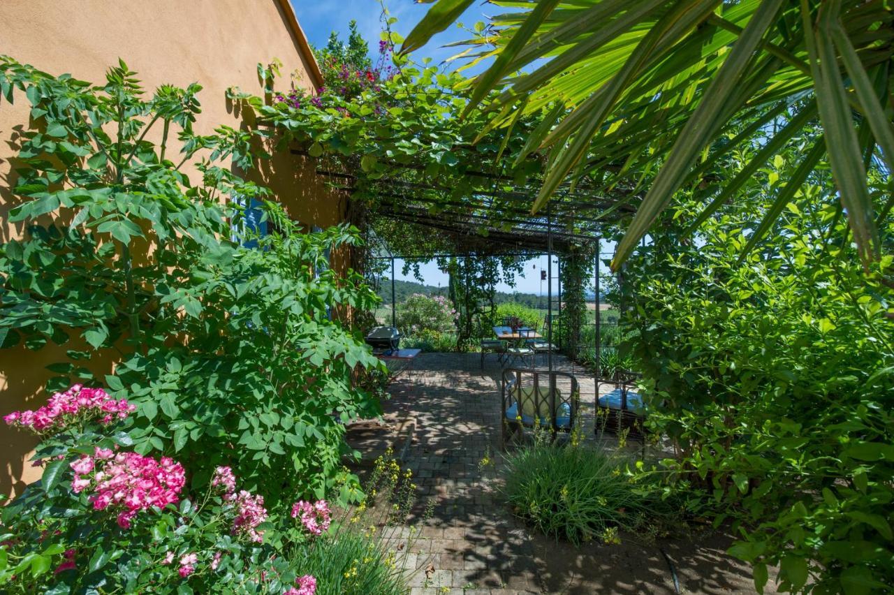 House With Garden And Sea View Villa Ла Лонд-ле-Мор Екстериор снимка