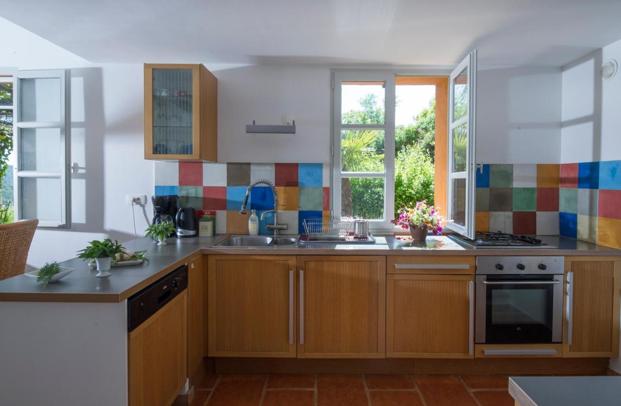 House With Garden And Sea View Villa Ла Лонд-ле-Мор Екстериор снимка