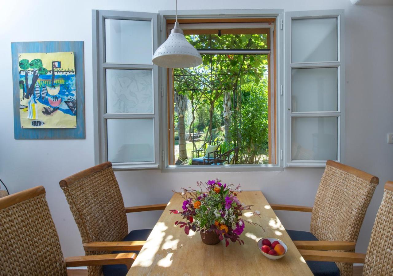 House With Garden And Sea View Villa Ла Лонд-ле-Мор Екстериор снимка