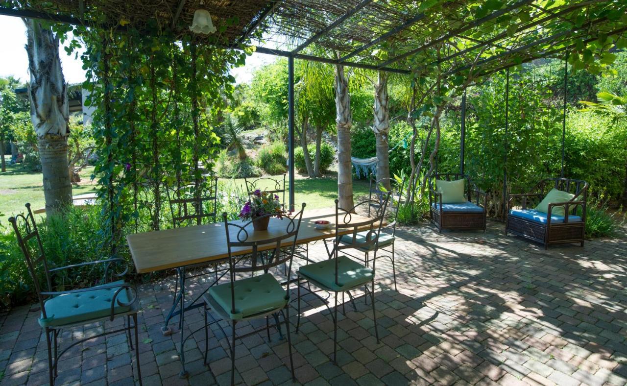 House With Garden And Sea View Villa Ла Лонд-ле-Мор Екстериор снимка