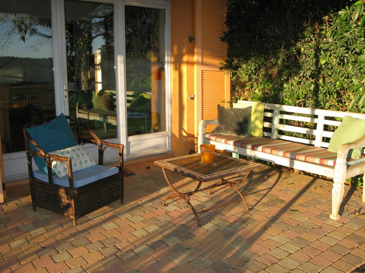 House With Garden And Sea View Villa Ла Лонд-ле-Мор Екстериор снимка